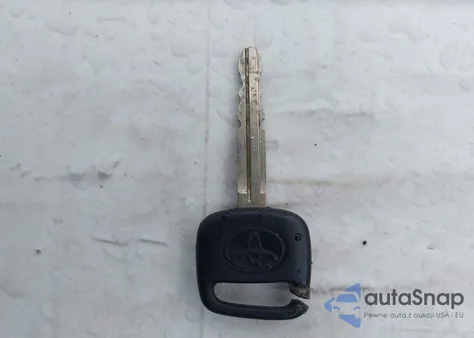 2001 Toyota Tacoma z USA, uszkodzony, nr VIN 5TEVL52NX1Z722127